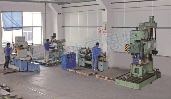 模具加工效果图副本.jpg
